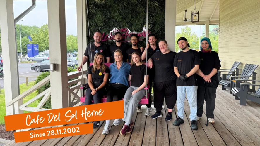 Ein Teambild von den Mitarbeitern im Cafe Del Sol Herne.