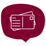 Rote Sprechblase mit mehreren Postkarten.