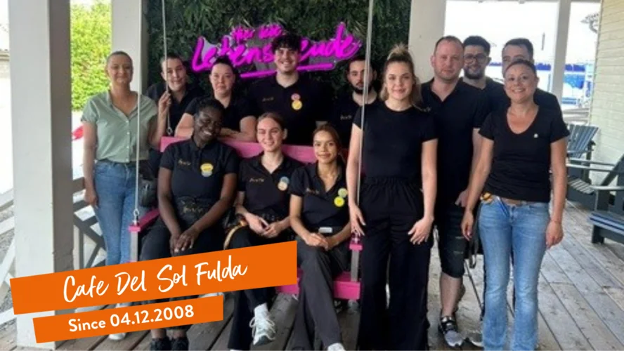 Ein Teambild von den Mitarbeitern im Cafe Del Sol Fulda.