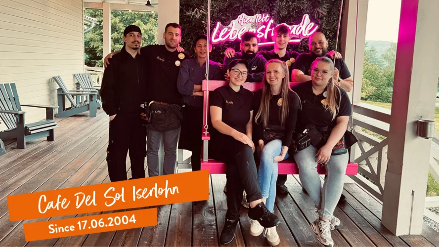 Ein Teambild von den Mitarbeitern im Cafe Del Sol Iserlohn.